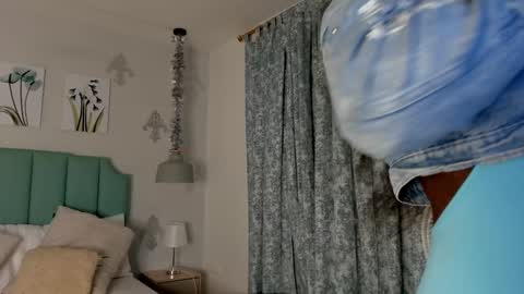 kentha_mitchells online show from 01.18.25