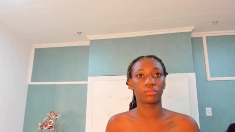 kentha_mitchells online show from 09.18.25