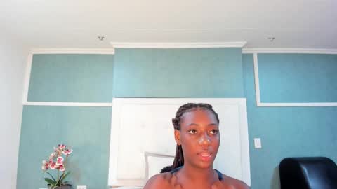 kentha_mitchells online show from 09.20.25