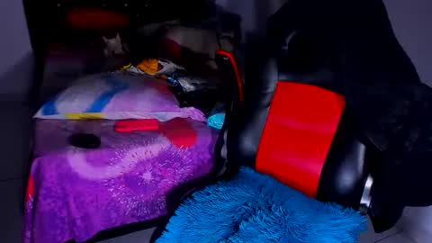 Snapshot of kerlysmith24 chatting on 01.28.25 Kerlysmith24 online show from 01.28.25