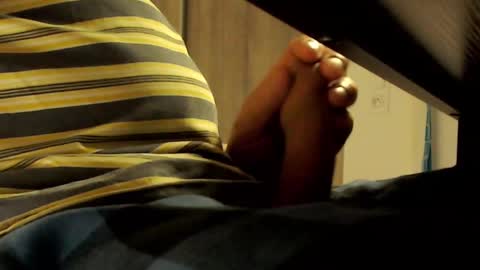 Snapshot of kev20paris chatting on 12.29.24 kev20paris online show from 12.29.24