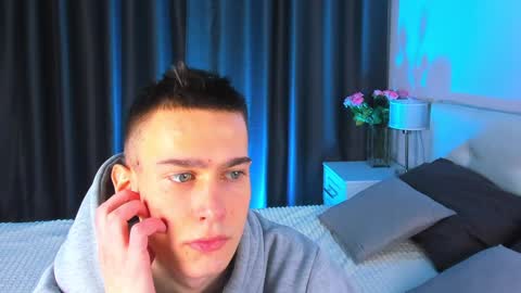 Ask me online show from 02.05.25