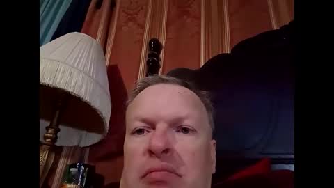 Snapshot of kevydaddyhubby2 chatting on 10.13.25 kevydaddyhubby2 online show from 10.13.25