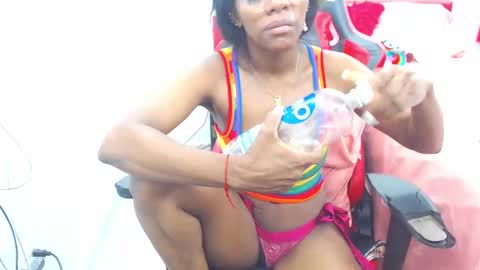 Sandy Saenz online show from 01.05.25