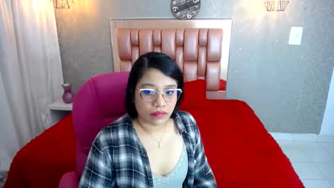 Snapshot of keyra_miller chatting on 02.24.25 keyra_miller online show from 02.24.25