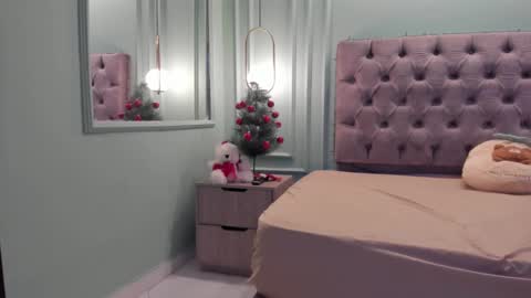 Snapshot of khaterine_hot_1 chatting on 12.02.24 Kathe Hot online show from 12.02.24