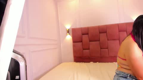 Snapshot of khaterine_hot_1 chatting on 01.31.25 Kathe Hot online show from 01.31.25