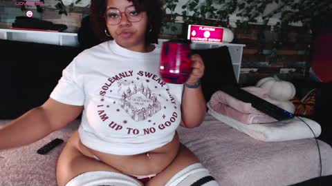 Snapshot of khayaparker chatting on 12.22.24 Khaya online show from 12.22.24