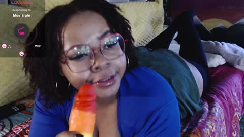 Snapshot of khayaparker chatting on 01.03.25 Khaya online show from 01.03.25