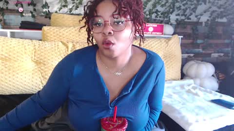 Snapshot of khayaparker chatting on 01.07.25 Khaya online show from 01.07.25