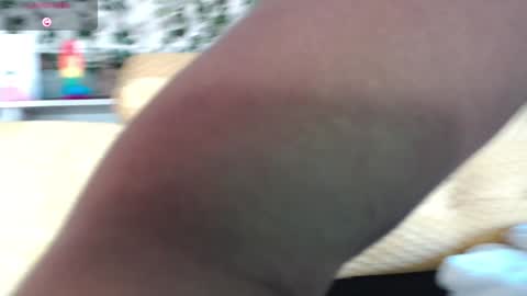 Snapshot of khayaparker chatting on 01.12.25 Khaya online show from 01.12.25