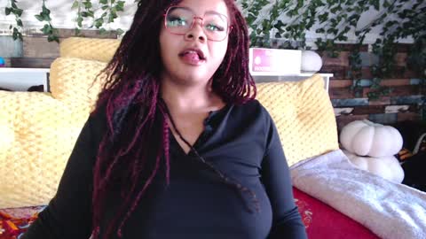 Snapshot of khayaparker chatting on 02.07.25 Khaya online show from 02.07.25