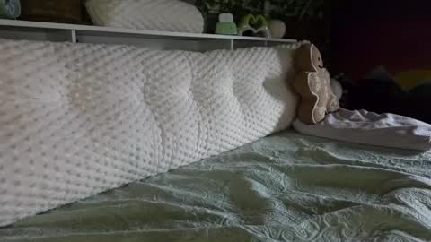 Snapshot of khayaparker chatting on 03.10.25 Khaya online show from 03.10.25