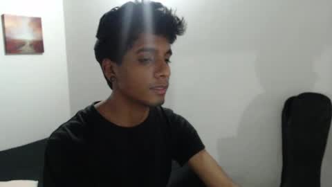 Snapshot of khevinlopezonig chatting on 02.15.25 khevinlopezonig online show from 02.15.25