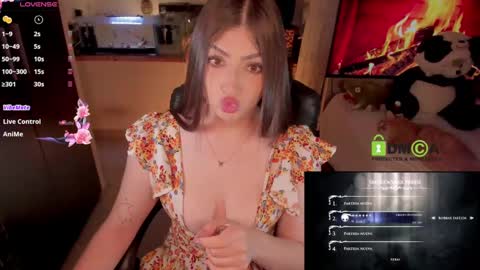 Snapshot of khionebesset chatting on 02.21.25 Khi.  online show from 02.21.25