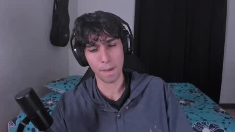 Snapshot of khozler_ chatting on 09.19.25 khozler_ online show from 09.19.25