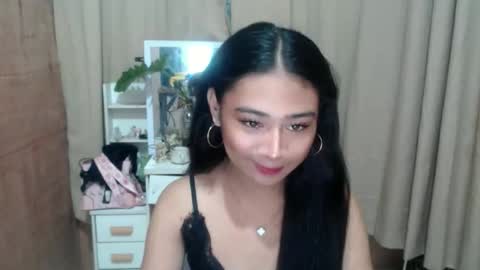 Snapshot of kiana4uxoxo chatting on 09.28.25 Kiana online show from 09.28.25