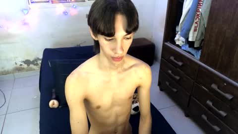 Snapshot of kiantwink chatting on 01.06.25 kiantwink online show from 01.06.25