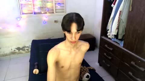 Snapshot of kiantwink chatting on 01.07.25 kiantwink online show from 01.07.25