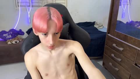 Snapshot of kiantwink chatting on 09.27.25 kiantwink online show from 09.27.25