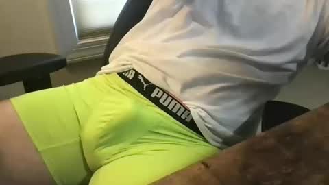 Snapshot of kickboxer04 chatting on 10.11.25 kickboxer04 online show from 10.11.25