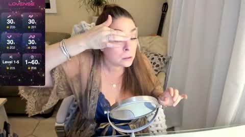 Snapshot of kierareines chatting on 02.02.25 Kiera Reines online show from 02.02.25