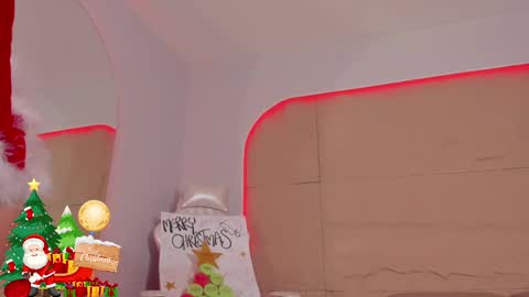 Snapshot of kiimcooper chatting on 12.22.24 KIM COOPER online show from 12.22.24