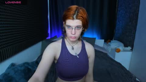 Snapshot of kiki_krash chatting on 12.03.24 Kiki online show from 12.03.24