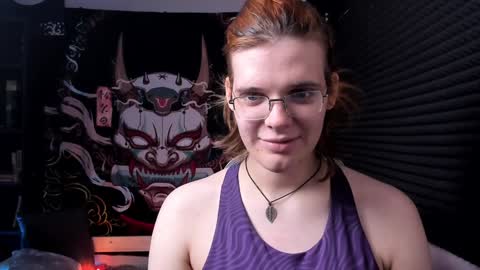 Snapshot of kiki_krash chatting on 12.24.24 Kiki online show from 12.24.24