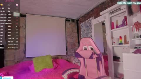 Snapshot of kikilepetite chatting on 12.09.24 kiki online show from 12.09.24