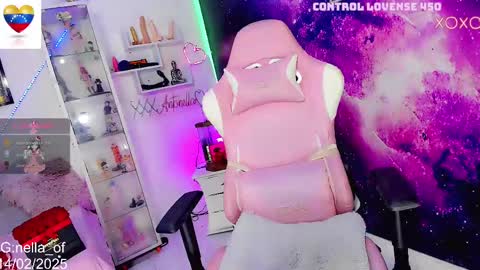 kylie anthonella online show from 02.15.25