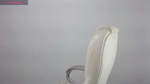 Snapshot of kim_bellemore chatting on 12.31.24 Kimberly online show from 12.31.24