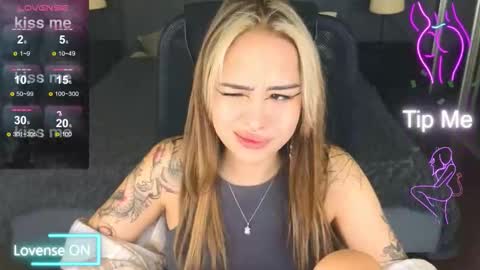 Kim online show from 09.12.25