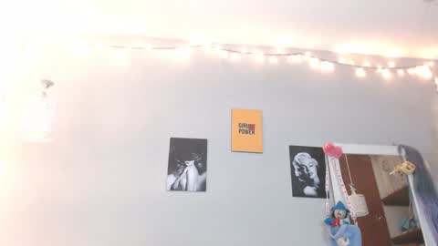 Snapshot of kimandyuk chatting on 01.07.25 Kim  Yuk online show from 01.07.25