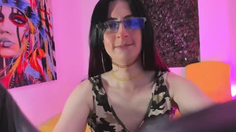 kimberly_thonson online show from 02.05.25