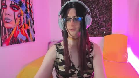 kimberly_thonson online show from 02.05.25