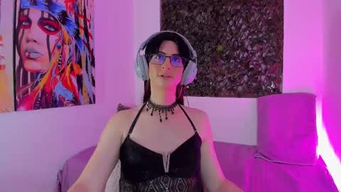 kimberly_thonson online show from 02.21.25