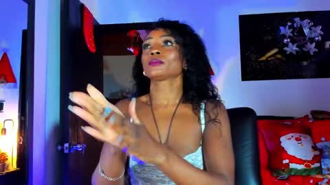 Snapshot of kimberlybanks2 chatting on 12.14.24 Kimberly Banks online show from 12.14.24