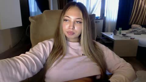 Kim Lee  online show from 11.20.25