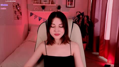 Snapshot of kimmie_shine chatting on 10.17.25 Your Kimmie follow me online show from 10.17.25