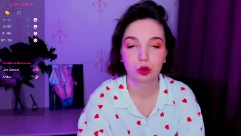 Hazel online show from 10.18.25