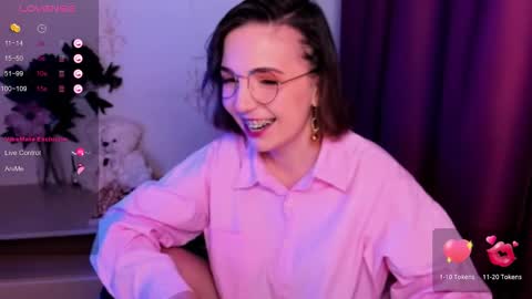 Hazel online show from 11.07.25