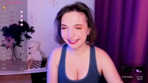 Hazel online show from 11.08.25