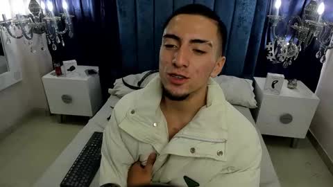 Snapshot of king_dante_ chatting on 01.25.25 King Dante online show from 01.25.25