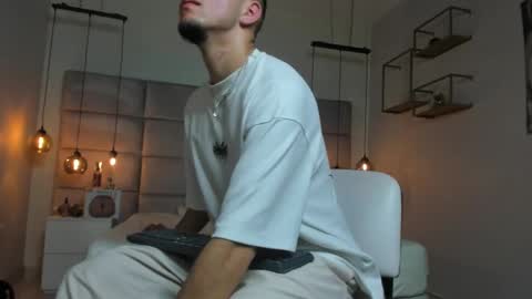 Snapshot of king_dante_ chatting on 02.23.25 King Dante online show from 02.23.25