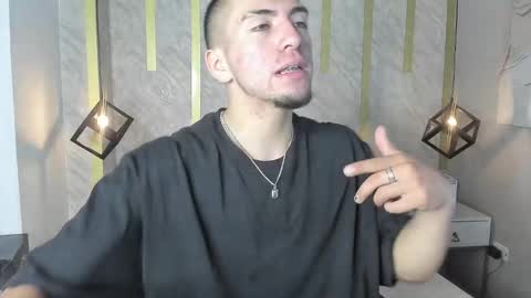 Snapshot of king_dante_ chatting on 03.10.25 King Dante online show from 03.10.25