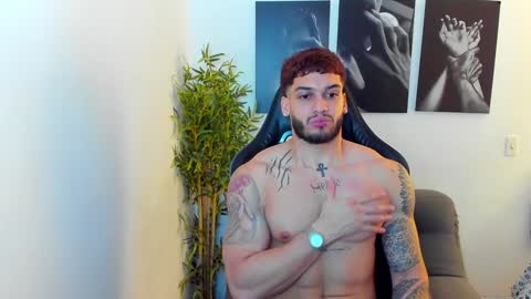 Snapshot of king_of_kings__ chatting on 01.10.25 king_of_kings__ online show from 01.10.25