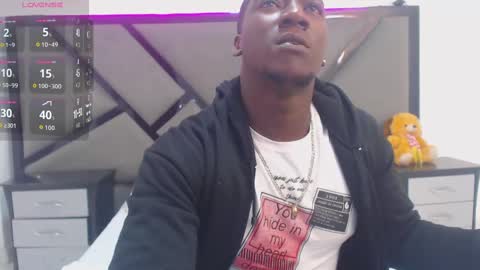 Snapshot of kingalexander22 chatting on 11.15.25 alex online show from 11.15.25