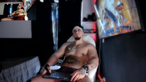 Snapshot of kingbear777 chatting on 12.21.24 King Bear online show from 12.21.24