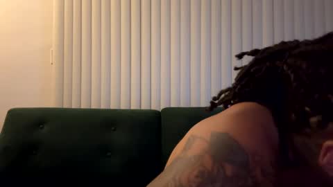 Snapshot of kingdabiggest chatting on 10.01.25 KingDaBiggest online show from 10.01.25